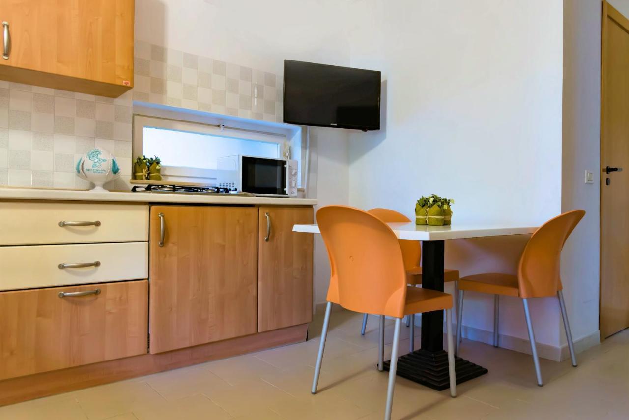 Gattarella Family Resort Puglia - Self Catering Accommodations In The Pinewood ヴィエステ エクステリア 写真