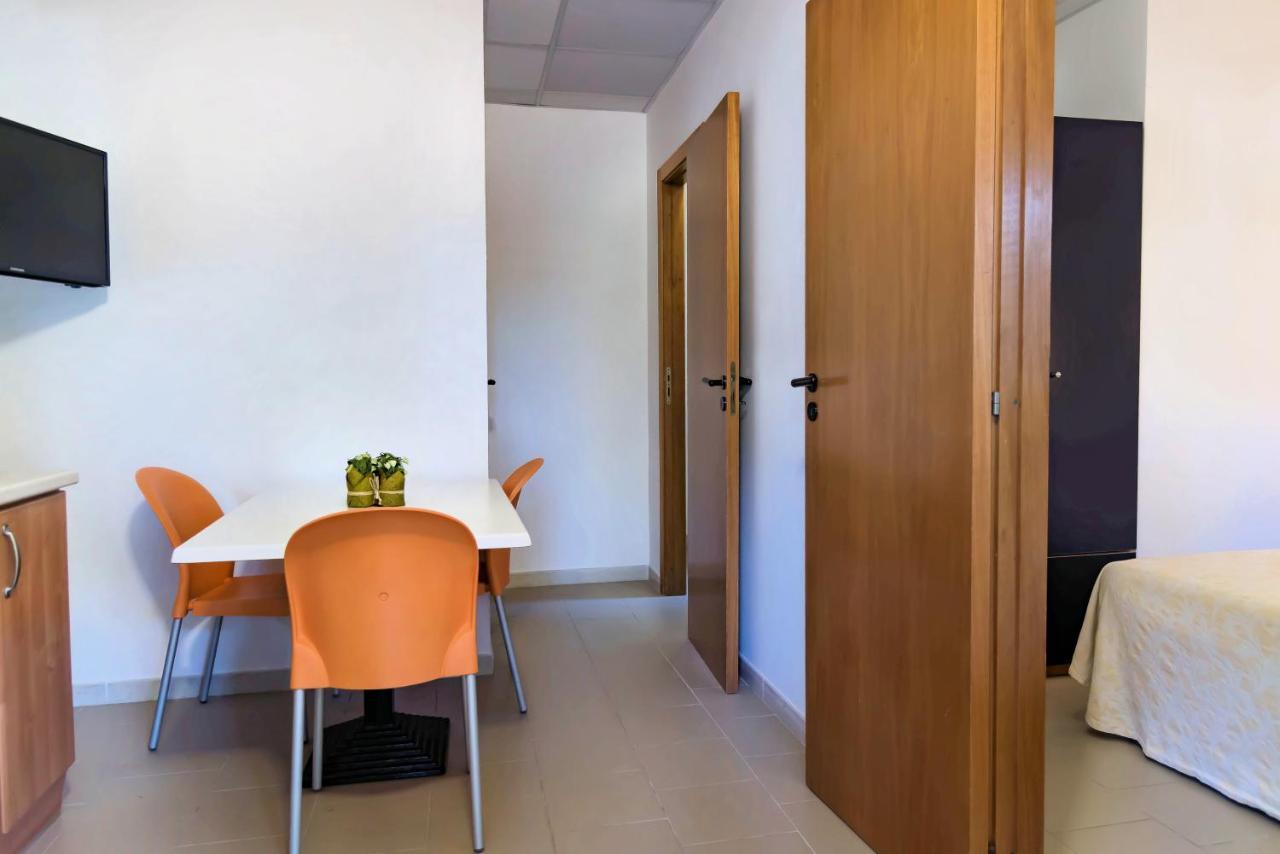 Gattarella Family Resort Puglia - Self Catering Accommodations In The Pinewood ヴィエステ エクステリア 写真